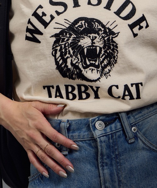 MIXTA（ミクスタ）の「【MIXTA(ミクスタ)】TABBY CAT CREWNECK T-SHIRTS/クルーネックTシャツ（Tシャツ/カットソー・レディース・ブラック系その他/ホワイト系その他5・S）」の7枚目の写真