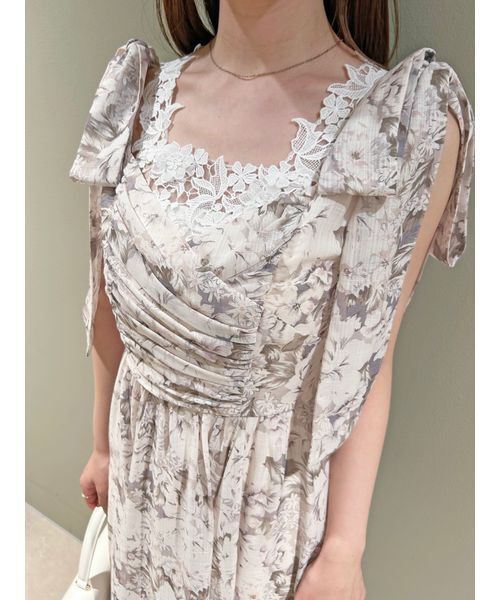 SNIDEL（スナイデル）の「デコルテレースワンピース（ワンピース