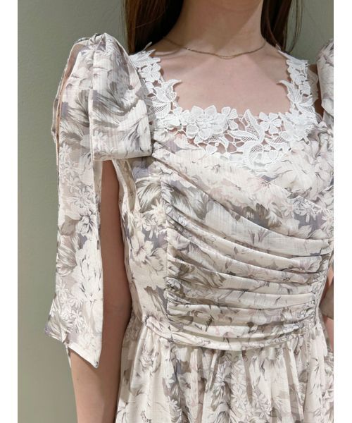 SNIDEL（スナイデル）の「デコルテレースワンピース（ワンピース