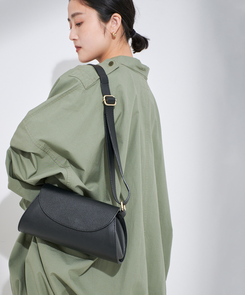 AULENTTI(オウレンティ)の「《追加3》【AULENTTI/オウレンティ】DOLLARO ME:ショルダーバッグ(ショルダーバッグ・レディース・ブラック・FREE)」の3枚目の写真
