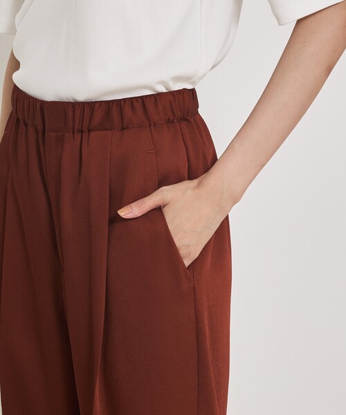 qualite（カリテ）の「【ウエストゴムで楽ちん×オシャレ】センタープレスカルゼイージーパンツ/オフィスカジュアル/夏服/秋服（その他パンツ・レディース・ブラウン/カーキ/ブラック・36/38/40/34）」の16枚目の写真