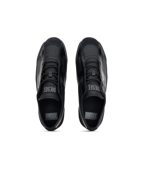 DIESEL(ディーゼル)の「メンズ スニーカー SLANTE-D S-SLANTE-D LOW(スニーカー・メンズ・ブラック×レッド/ホワイト×レッド/グレー系その他/ブラック×ブラック・42/43/44/41/40)」の8枚目の写真