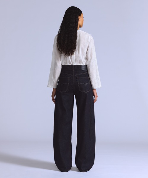 Levi's(リーバイス)の「Levi's/リーバイス BLUETAB(TM) DROP バレルジーンズ ダークインディゴ(デニムパンツ・レディース・ダークインディゴブルー・23inch/24inch/25inch/26inch/27inch/28inch)」の17枚目の写真