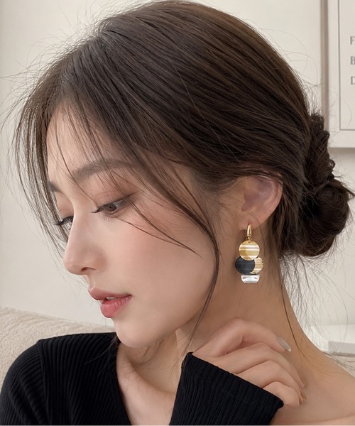 NOLITA LABORATORY(ノリータラボラトリー)の「【 NOLITA / ノリータ 】 3カラーMIX メタリック フープピアス(ピアス(両耳用)・レディース・ゴールド・FREE)」の9枚目の写真