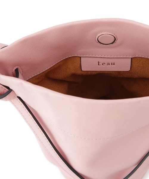 ROPE'(ロペ)の「【teau・牛革・マルチWAY】panier vine shoulder bag/持ち手長さ調整可能(ハンドバッグ・レディース・キャメル/ピンク/グレー/イエロー/ブラック・FREE)」の16枚目の写真