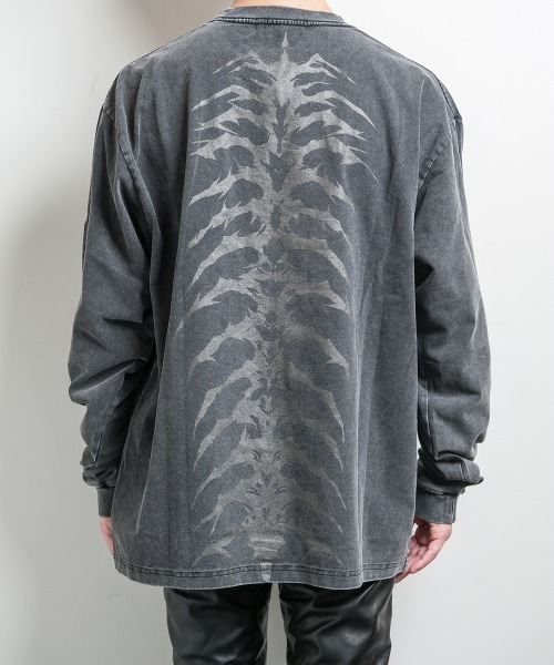 BACKSTAGE PASS(バックステージパス)の「CRIMSON GHOST LS(クリムゾン ゴースト LS)ビッグシルエット クルーネック プリント ロンT(Tシャツ/カットソー・メンズ・ブラック/ダークグレー/ホワイト系その他・FREE)」の18枚目の写真