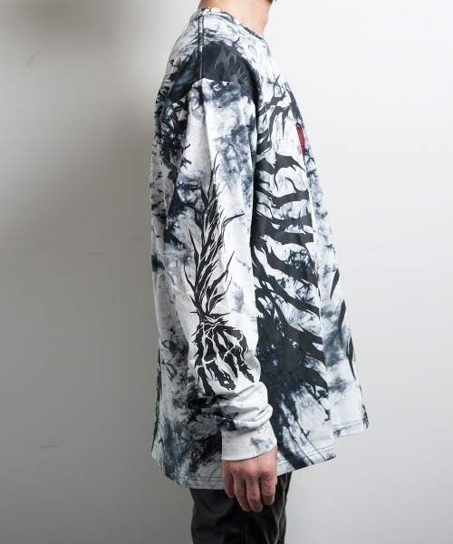 BACKSTAGE PASS(バックステージパス)の「CRIMSON GHOST LS(クリムゾン ゴースト LS)ビッグシルエット クルーネック プリント ロンT(Tシャツ/カットソー・メンズ・ブラック/ダークグレー/ホワイト系その他・FREE)」の5枚目の写真