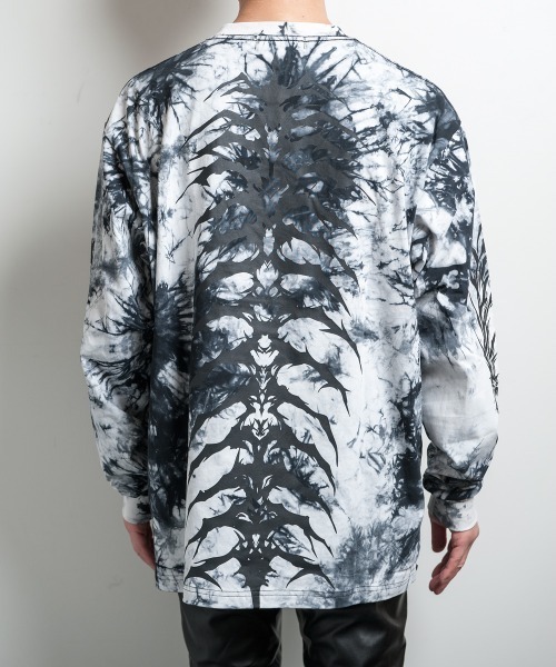 BACKSTAGE PASS(バックステージパス)の「CRIMSON GHOST LS(クリムゾン ゴースト LS)ビッグシルエット クルーネック プリント ロンT(Tシャツ/カットソー・メンズ・ブラック/ダークグレー/ホワイト系その他・FREE)」の6枚目の写真