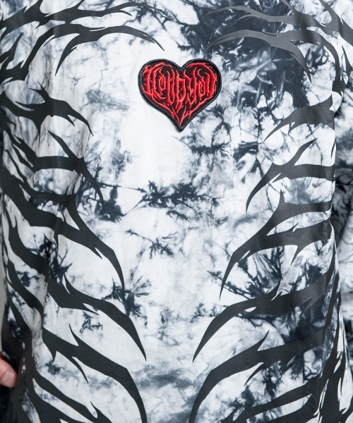 BACKSTAGE PASS(バックステージパス)の「CRIMSON GHOST LS(クリムゾン ゴースト LS)ビッグシルエット クルーネック プリント ロンT(Tシャツ/カットソー・メンズ・ブラック/ダークグレー/ホワイト系その他・FREE)」の7枚目の写真