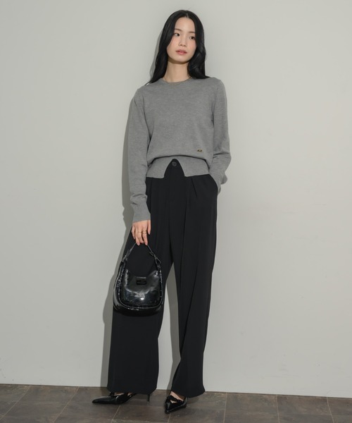 NEUNA（ヌナ）の「センタースリットニットプルオーバー（ニット/セーター・レディース・グレー/ブラック/アイボリー/レッド・FREE）」の6枚目の写真