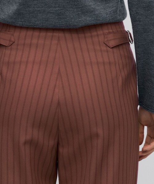 BACCA(バッカ)の「ストライプギャバ ハイウエストストレートパンツ(その他パンツ・レディース・ネイビー/ブラウン系その他・34/36)」の4枚目の写真