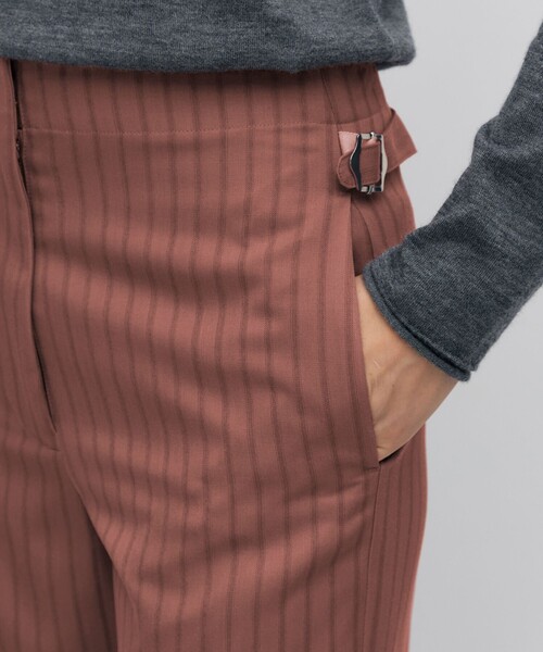 BACCA(バッカ)の「ストライプギャバ ハイウエストストレートパンツ(その他パンツ・レディース・ネイビー/ブラウン系その他・34/36)」の5枚目の写真