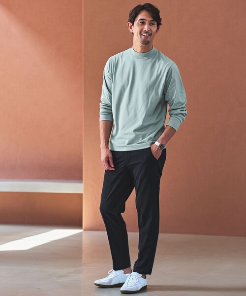 green label relaxing(グリーンレーベルリラクシング)の「【WEB限定】JUST fit デイリーモック 長袖 Tシャツ -吸水速乾・抗菌-(Tシャツ/カットソー・メンズ・ターコイズブルー系/ライム/ホワイト/ライトグレー/ブラック/ネイビー/ロイヤルブルー・M/S/XL/L)」の11枚目の写真