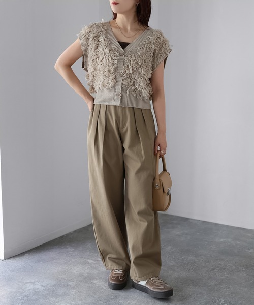 Riberry（リベリー）の「ループヤーンニットベスト（ベスト・レディース・ベージュ/オフホワイト/ブラック・FREE）」の12枚目の写真