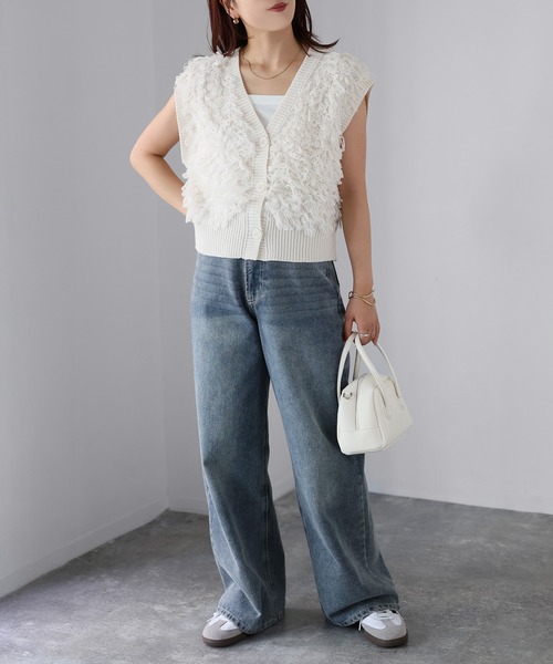 Riberry（リベリー）の「ループヤーンニットベスト（ベスト・レディース・ベージュ/オフホワイト/ブラック・FREE）」の13枚目の写真