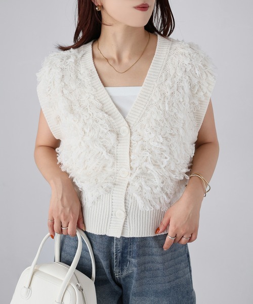 Riberry（リベリー）の「ループヤーンニットベスト（ベスト・レディース・ベージュ/オフホワイト/ブラック・FREE）」の15枚目の写真