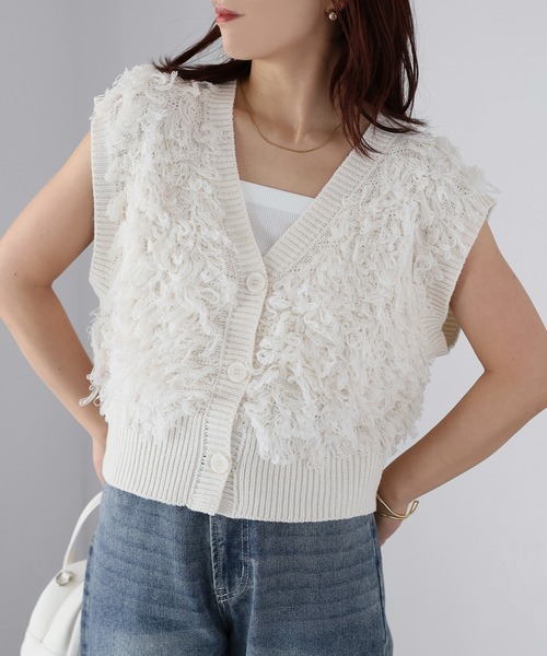 Riberry（リベリー）の「ループヤーンニットベスト（ベスト・レディース・ベージュ/オフホワイト/ブラック・FREE）」の4枚目の写真