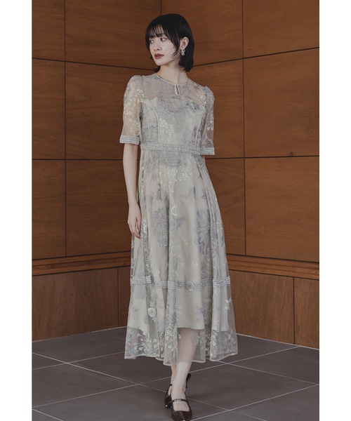 niana(ニアナ)の「フラワーレースフレアドレス パーティードレス オケージョンドレス 結婚式 二次会 同窓会 成人式 お呼ばれワンピース(ドレス・レディース・グレイッシュベージュ/ブルー/ネイビー・L/M/S)」の6枚目の写真