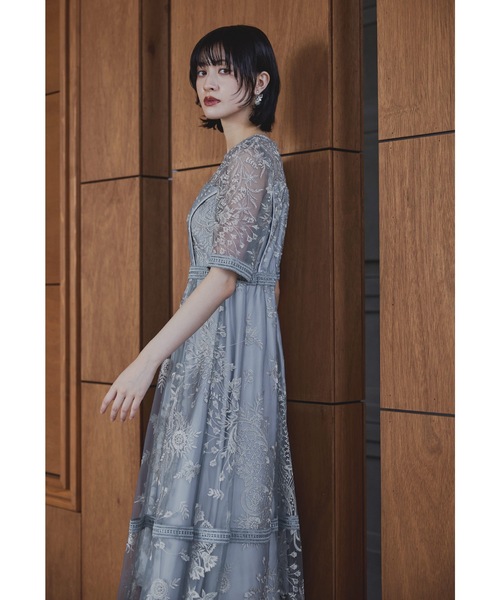 niana(ニアナ)の「フラワーレースフレアドレス パーティードレス オケージョンドレス 結婚式 二次会 同窓会 成人式 お呼ばれワンピース(ドレス・レディース・グレイッシュベージュ/ブルー/ネイビー・L/M/S)」の15枚目の写真