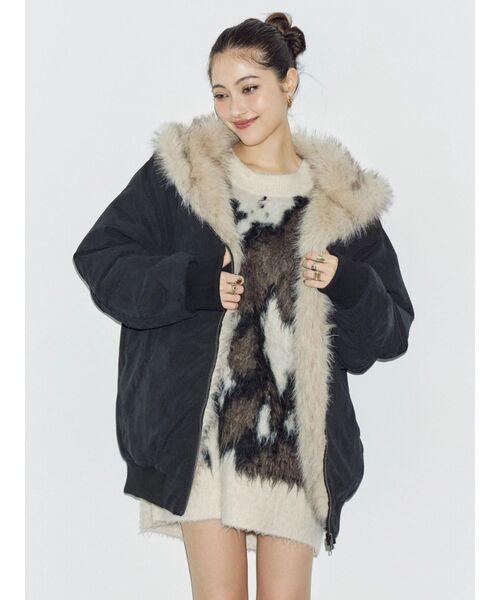 EVRIS（エヴリス）の「リバーシブルオーバーサイズフードブルゾン（ブルゾン・レディース・ブラック/ホワイト・FREE）」の10枚目の写真