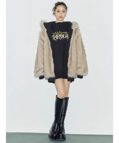 EVRIS（エヴリス）の「リバーシブルオーバーサイズフードブルゾン（ブルゾン・レディース・ブラック/ホワイト・FREE）」の16枚目の写真