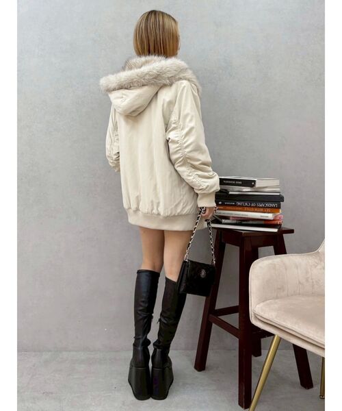 EVRIS（エヴリス）の「リバーシブルオーバーサイズフードブルゾン（ブルゾン・レディース・ブラック/ホワイト・FREE）」の22枚目の写真