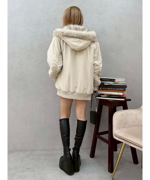 リバーシブルオーバーサイズフードブルゾン（ブルゾン）｜EVRIS