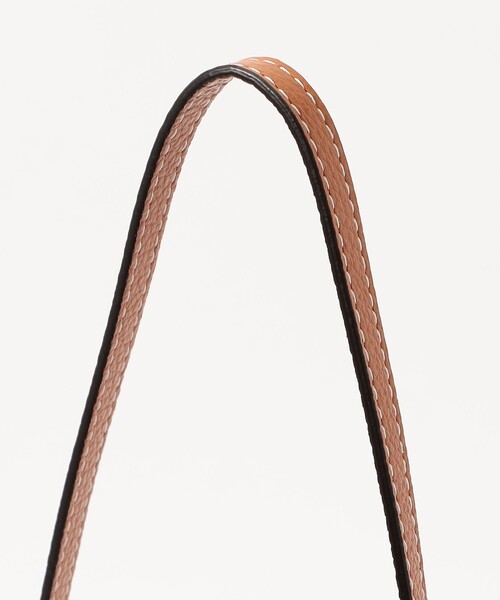 TOMORROWLAND （トゥモローランド）の「REE PROJECTS ELIEZE CLUTCH バッグ（クラッチバッグ・レディース・キャメル・FREE）」の6枚目の写真