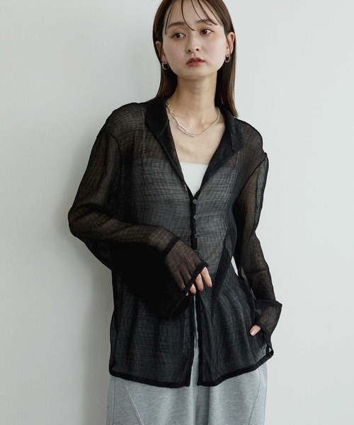 Bulue.(ブルー)の「【Bulue.】楊柳シアーデザインシャツ(シャツ/ブラウス・レディース・オフホワイト/ブラック/サックスブルー・FREE)」の2枚目の写真