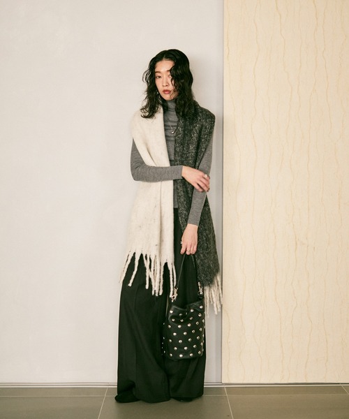 Lutim by u（ルチバイユー）の「Metal dot 2way bucket bag / メタルドット2wayバケットバッグ（ハンドバッグ・レディース・ブラック/キャメル・FREE）」の20枚目の写真