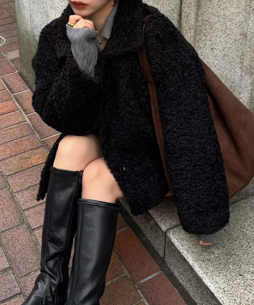 JUNOAH(ジュノア)の「2wayカラープードルファーコート(ステンカラーコート・レディース・ブラウン/ブラック/チャコール・SMALL/LARGE/MEDIUM)」の8枚目の写真