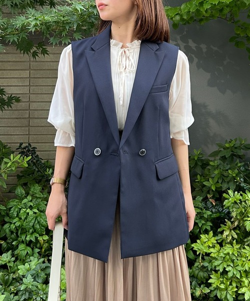 etre pret(エトレプレ)の「多サイズ対応 高収納テーラードジレ(ベスト・レディース・ネイビー/ブラック・S/M/L/LL)」の22枚目の写真