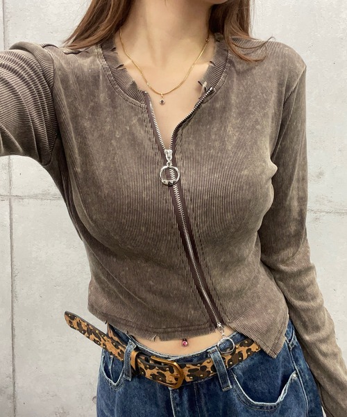 ROGER AND RAW(ロジャーアンドロウ)の「アシメジップリブ長袖トップス(Tシャツ/カットソー・レディース・ホワイト/ブラウン/スミクロ・FREE)」の8枚目の写真