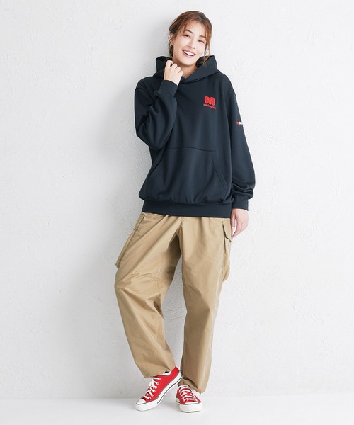 MIKI HOUSE(ミキハウス)の「【WEB限定】裏起毛ダンボールニットフーディー(大人用)(パーカー・レディース・ホワイト/ブラック/ブルー・L(175-185cm)/M(165-175cm)/S(155-165cm))」の8枚目の写真