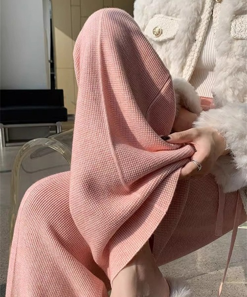 L LABEL(エルラベル)の「センターラインサーマルニットパンツ(その他パンツ・レディース・ブラック/ベージュ/グレー/ホワイト/ピンク・FREE)」の10枚目の写真