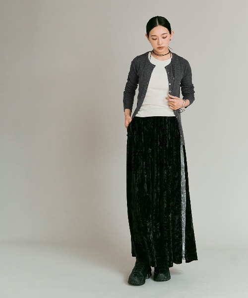 W:Huku(フーク)の「【W:Huku / ウールミックス ライトニット】ロングスリーブ カーディガン / Wool Blend Lightweight Knit Cardigan(ニット/セーター・レディース・ブラック/チャコール/ライトグレー/ブラウン・FREE)」の13枚目の写真