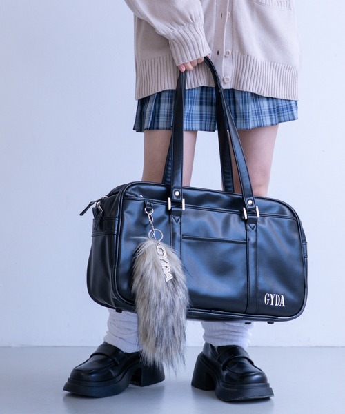 GYDA(ジェイダ)の「GYDA(ジェイダ)ファーチャーム付き合皮スクールボストン GY-B411 スクールバッグ(ボストンバッグ・レディース・ブラウン/ブラック・FREE)」の6枚目の写真