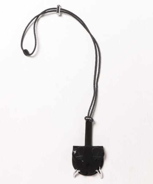 Vivienne Westwood(ヴィヴィアンウエストウッド)の「TIGER HEAD CHARM STRAP(ショルダーバッグ・レディース・ブラック/レッド系その他/ブラウン系その他・FREE)」の2枚目の写真