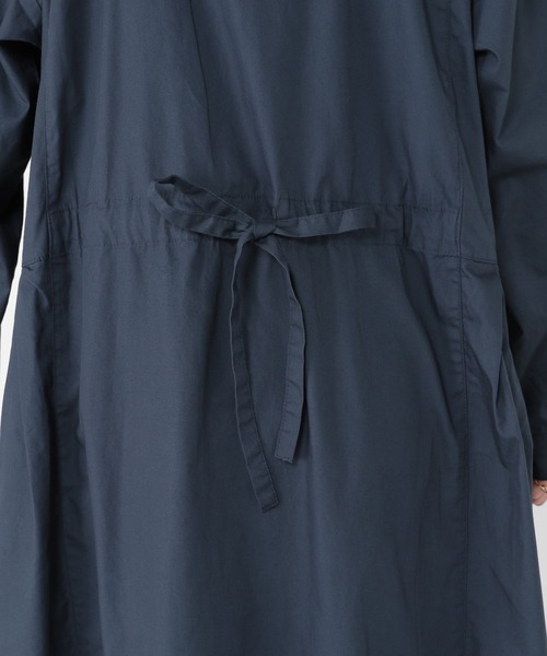 studio CLIP(スタディオクリップ)の「コットンバックドロストシャツワンピース(ワンピース・レディース・ベージュ/ネイビー/サックスブルー・FREE)」の22枚目の写真