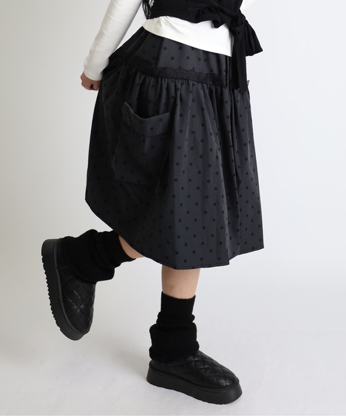 Vini（ヴィニ）の「リブニットレッグウォーマー（レッグウォーマー・レディース・グレー/ブラック/ホワイト/ベージュ・FREE）」の14枚目の写真