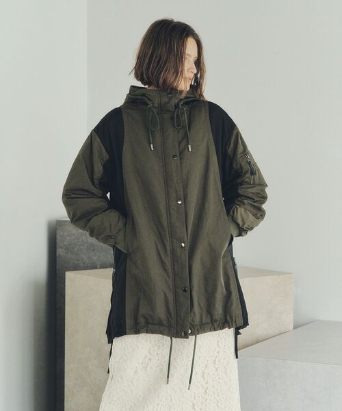 Editt by YECCA VECCA（エディットバイイェッカヴェッカ）の「パディングフーディーコート（ブルゾン・レディース・ブラック/カーキ・FREE）」の4枚目の写真