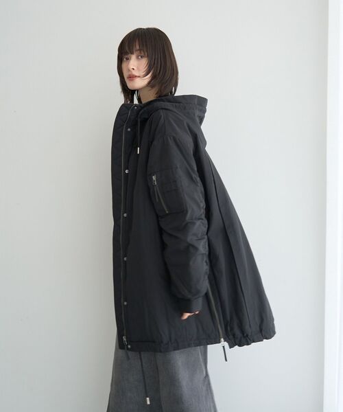 Editt by YECCA VECCA（エディットバイイェッカヴェッカ）の「パディングフーディーコート（ブルゾン・レディース・ブラック/カーキ・FREE）」の22枚目の写真