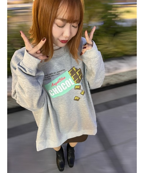 DIP IN CHOCOLATE(ディップインチョコレート)の「【エンジェルブルー×DIP IN CHOCOLATE】プリントビッグスウェット(スウェット・レディース・ブルー/オフホワイト/ライトグレー・F)」の7枚目の写真