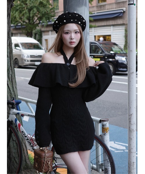 新品 未開封品 Darich ホルターデザインオフショルニットミニワンピース ホルターデザインオフショルニットミニワンピース（ワンピース