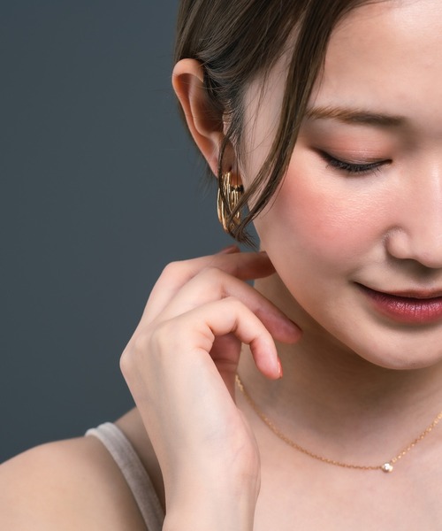 Os accessory(オズアクセサリー)の「Os -オズ- 【金属アレルギー対応】3ラインフープピアス(ピアス(両耳用)・レディース・シルバー/ゴールド・ONE SIZE)」の15枚目の写真