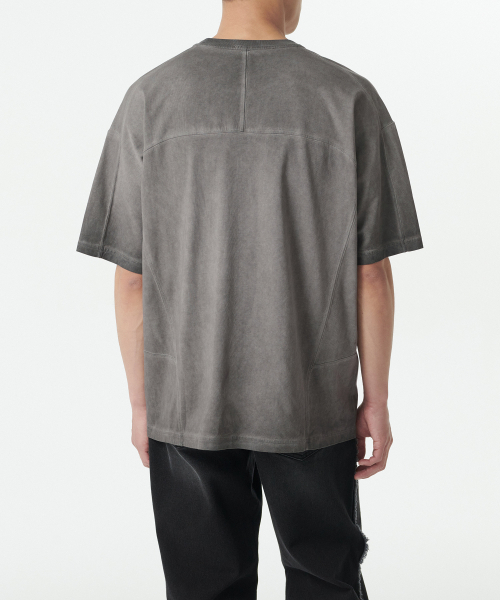 MUSINSA STANDARD（ムシンサスタンダード）の「ルナ ダイング ストラクチャード オーバーサイズ クルーネック Tシャツ [チャコールグレー]（Tシャツ/カットソー・メンズ・その他・XX-LARGE/XXX-LARGE/LARGE/MEDIUM/SMALL/X-LARGE）」の3枚目の写真