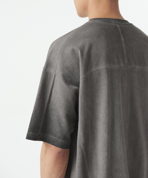 MUSINSA STANDARD（ムシンサスタンダード）の「ルナ ダイング ストラクチャード オーバーサイズ クルーネック Tシャツ [チャコールグレー]（Tシャツ/カットソー・メンズ・その他・XX-LARGE/XXX-LARGE/LARGE/MEDIUM/SMALL/X-LARGE）」の5枚目の写真