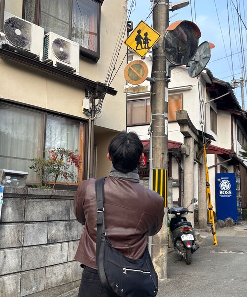 MUSINSA STANDARD（ムシンサスタンダード）の「ストレートパネルバックスリットデニムパンツ[ウォッシュドブラック]（デニムパンツ・メンズ・その他・36/26/27/28/29/30/31/32/33/34）」の10枚目の写真