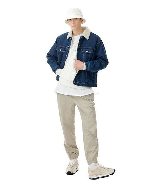 MUSINSA STANDARD（ムシンサスタンダード）の「ブライトナイロンジョガーパンツ[ベージュ]（スウェットパンツ・メンズ・その他・26）」の10枚目の写真