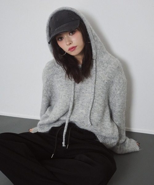 ENVYM（アンビー）の「フーディールーズニットPO（ニット/セーター・レディース・ブラウン/グレー/ベージュ・FREE）」の2枚目の写真